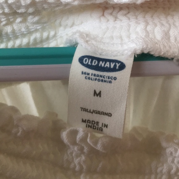 Old Navy Embroidered Top M Tall - Picture 3 of 4